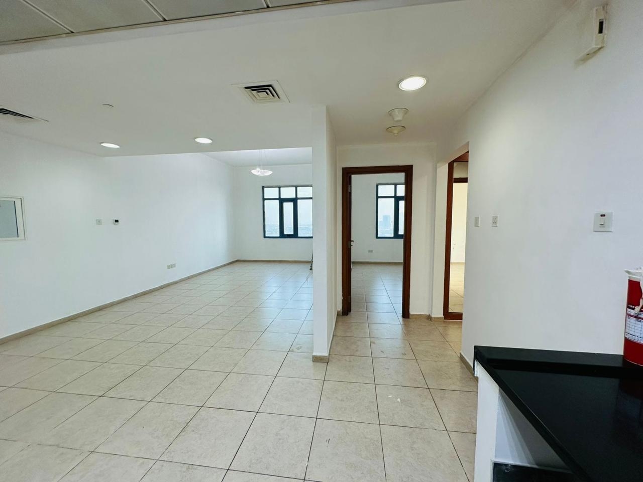 Spacious 2BR | Vacant Ready| Unfurnished - photo 1